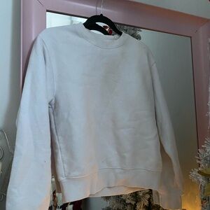 TNA White crew neck sweatshirt #sweaterweather